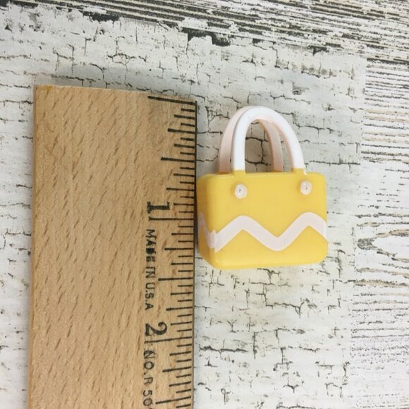 Bluey Lot of 2 Beach Bag Purse Chilli Yellow Pink for Mom Figure Playset Toy - Picture 9 of 10